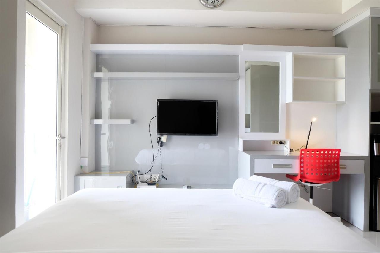 Apartemen Comfy The Oasis By Travelio
