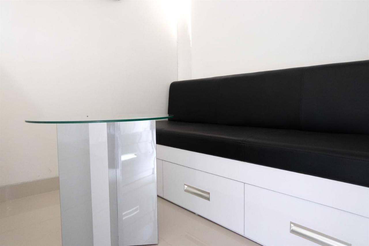 Apartemen Comfy The Oasis By Travelio